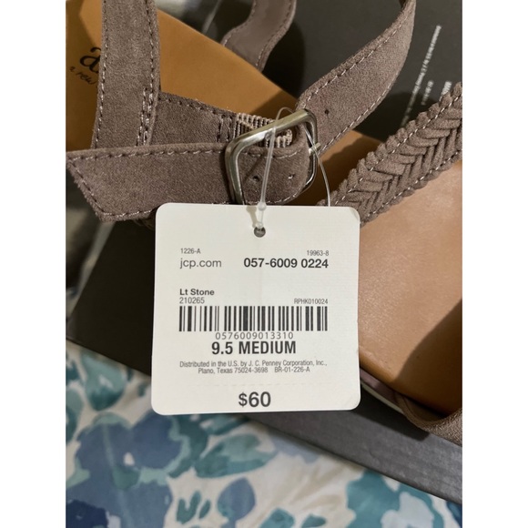 a.n.a sandals - Picture 5 of 7